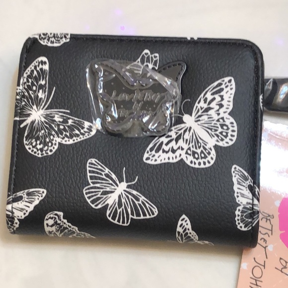 Betsey Johnson Luv Betsey Snap Card Wallet Black & White Butterflies NWT - Picture 16 of 16